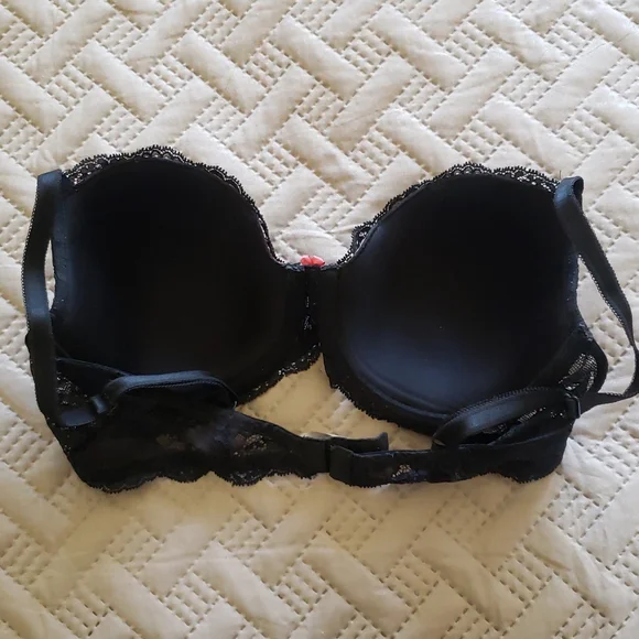 Victoria's Secret Pink and Black Lace Demi Bra - Picture 3 of 9